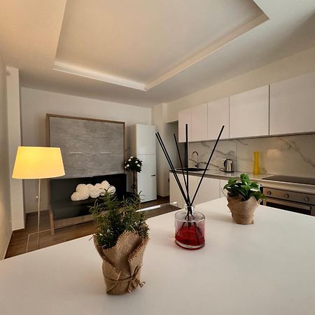 Casa Di Meg Appartamento A Milano Vicino Ai Navigli Экстерьер фото