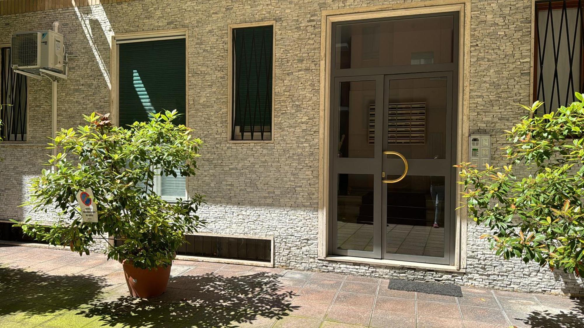 Casa Di Meg Appartamento A Milano Vicino Ai Navigli Экстерьер фото